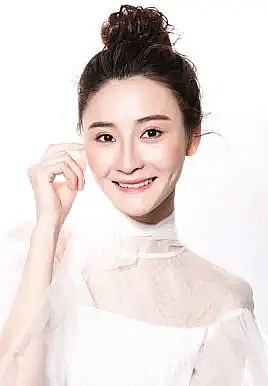 周婷 Ting Zhou照片