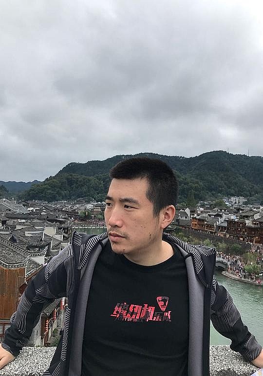 彭旭 Xu Peng照片