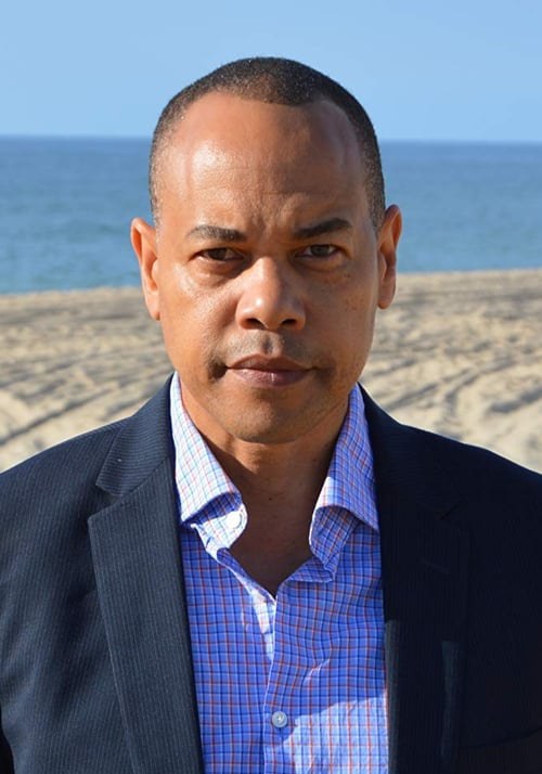 泰隆·米切尔·亨德森 Tyrone Mitchell Henderson照片