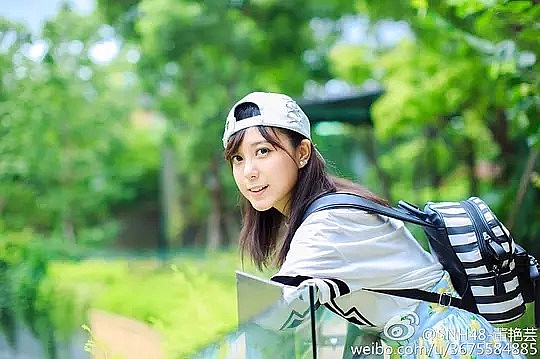 董艳芸 Yanyun Dong照片