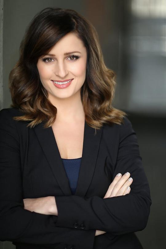 艾莉森·莱利 Allison Riley照片