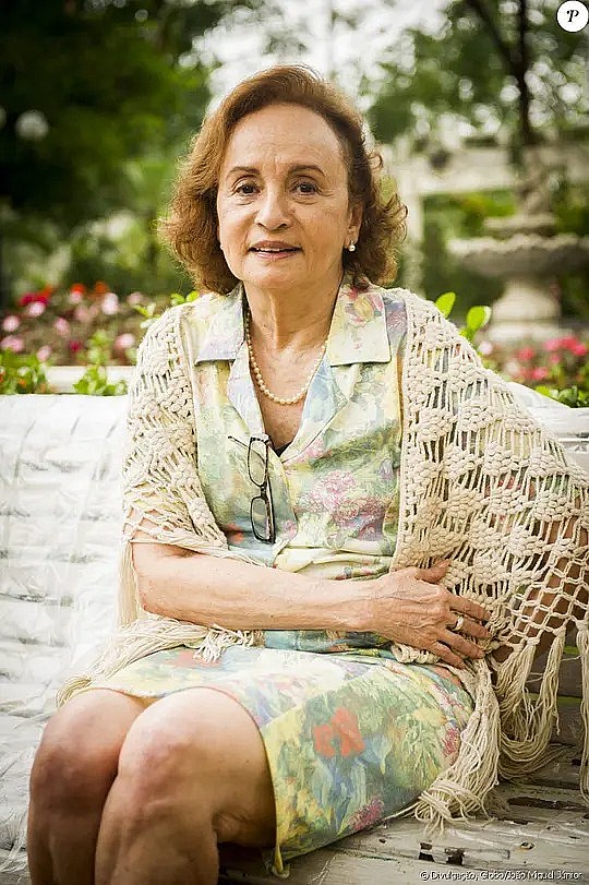 乔安娜·伏姆 Joana Fomm照片