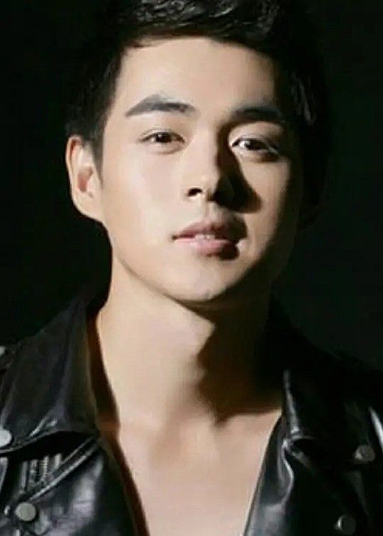辛新 Xin Xin照片