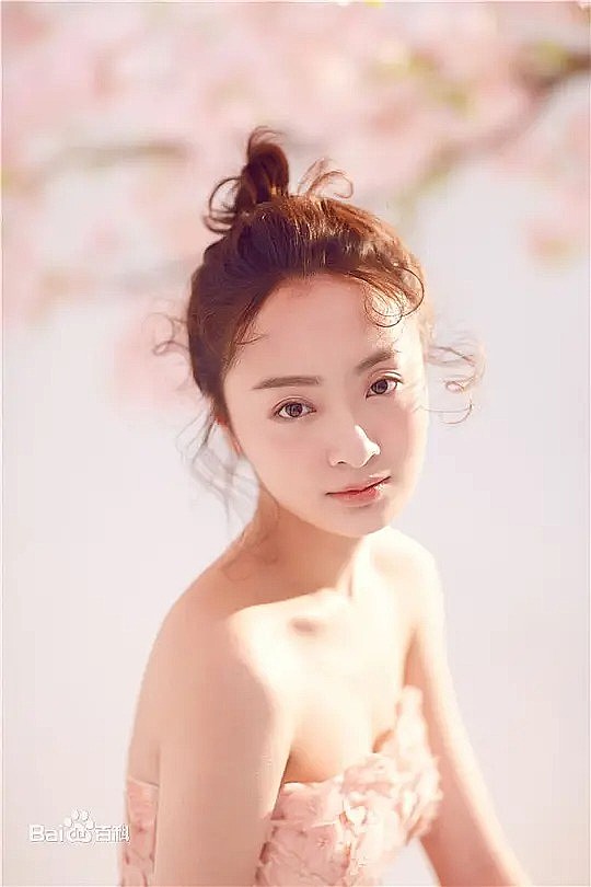 孙铱 Yi Sun照片