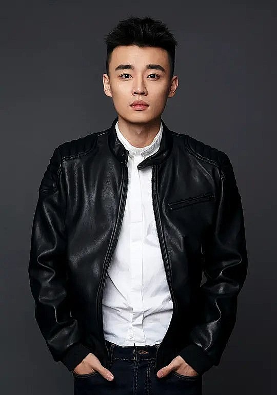 邵伟桐 Weitong Shao照片
