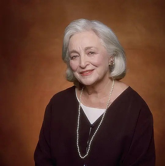 丽贝卡·斯卡尔 Rebecca Schull照片