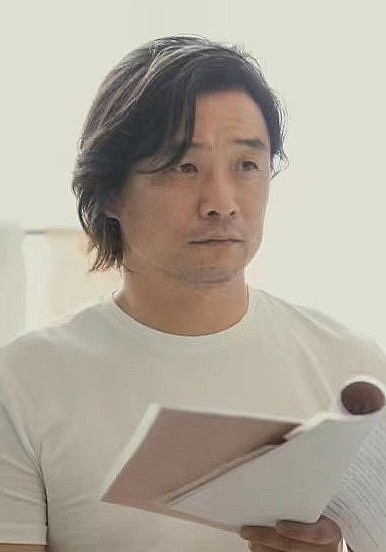 易军 Jun Yi照片