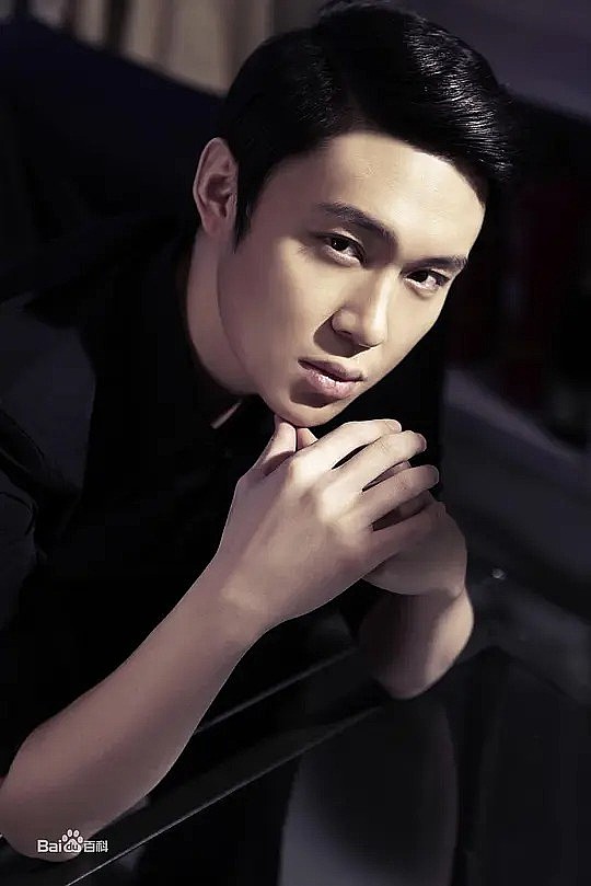 张明磊 Minglei Zhang照片