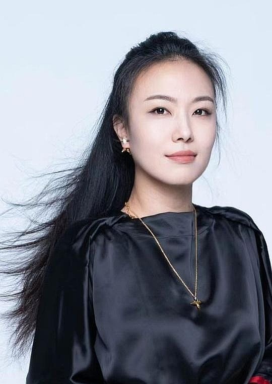 韩辰辰 Chenchen Han照片