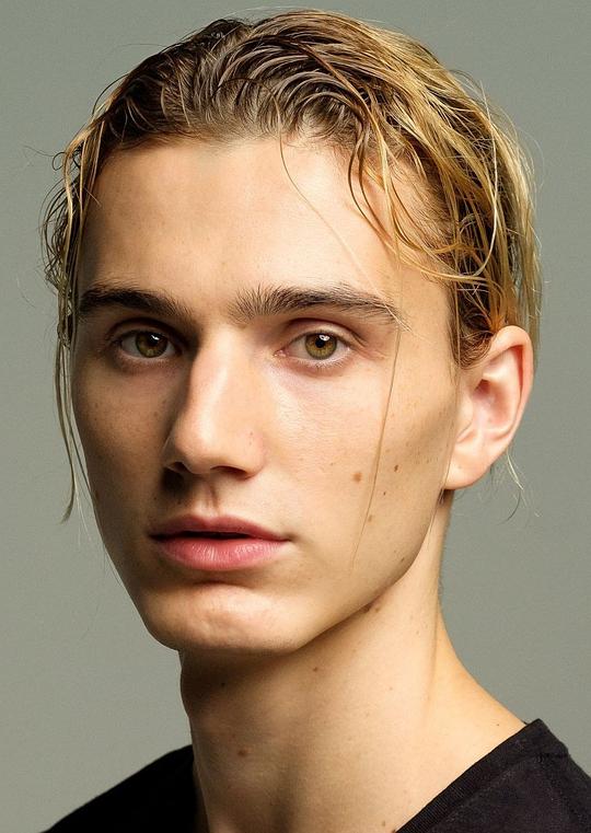 扎卡里·纳赫巴-塞克尔 Zachary Nachbar-Seckel照片