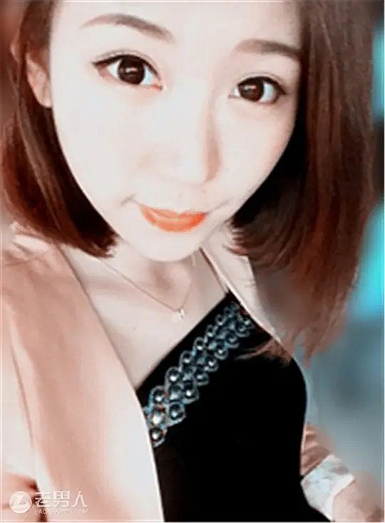 周清垠 Qingyin Zhou照片