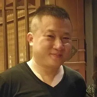 左四右五照片