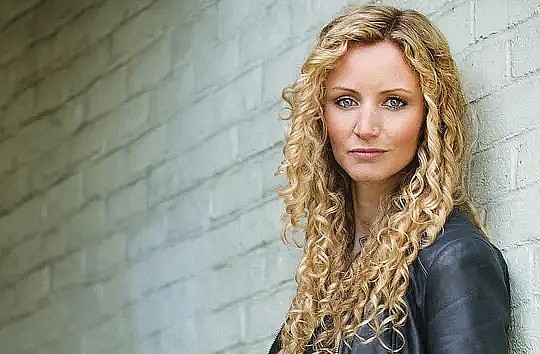 苏赞娜·利普斯科姆 Suzannah Lipscomb照片