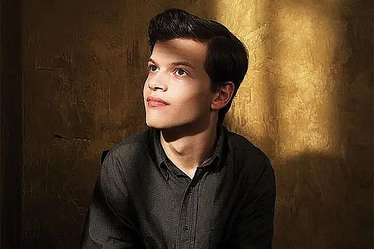 迈卡·福勒 Micah Fowler照片