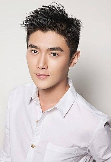 赵康玮 Kangwei Zhao照片