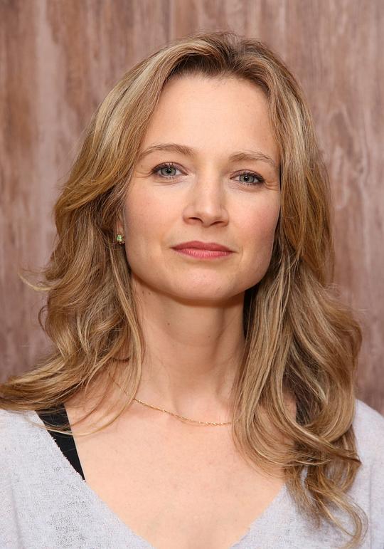 贝丝·沃尔 Bess Wohl照片