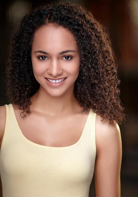 埃莫尔特·露丝·沙利文 Emerald Rose Sullivan照片