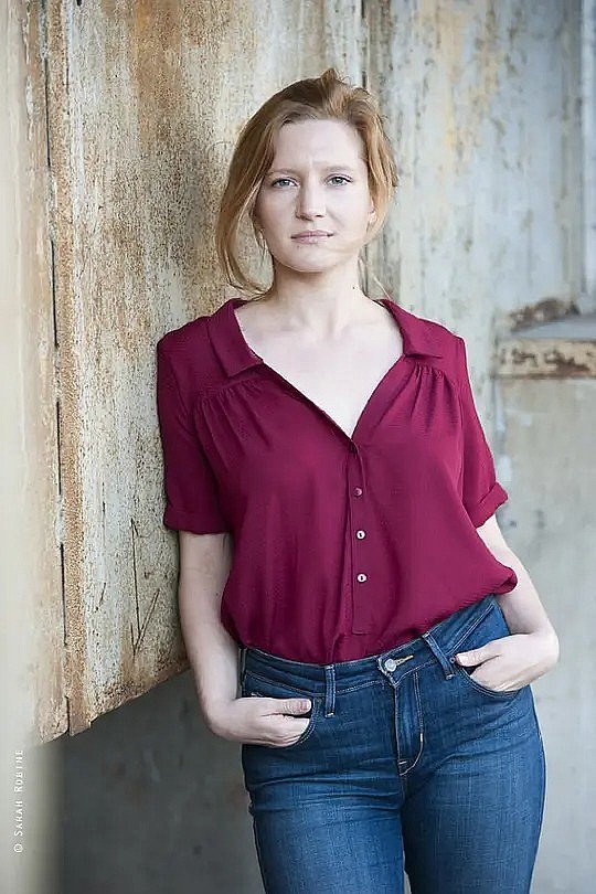 Chloe Hollings照片