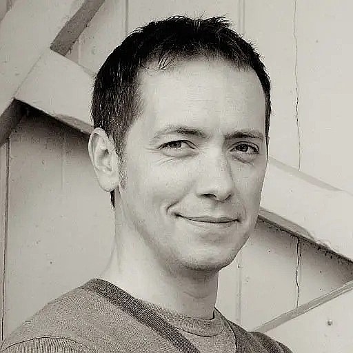尼克·奥斯勒 Nick Ostler照片