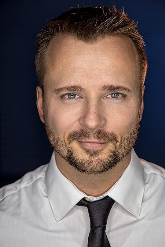 杰瑞米·金 Jeremy King照片