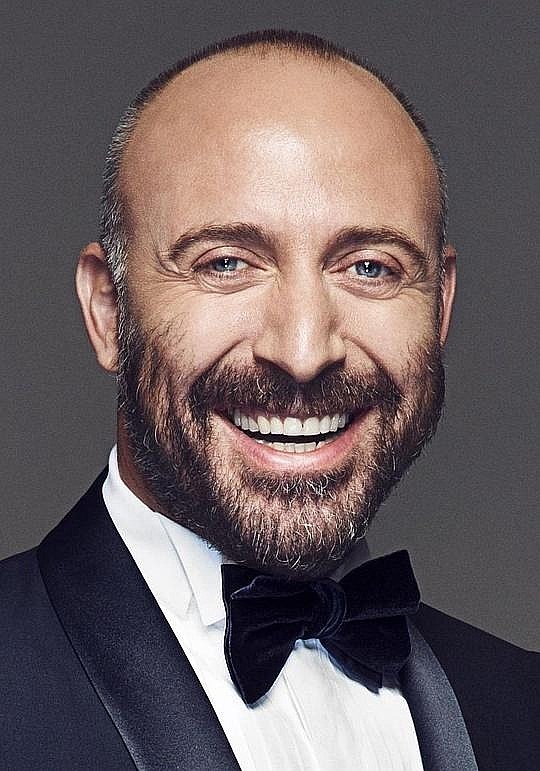 哈里特·尔根赤 Halit Ergenç照片
