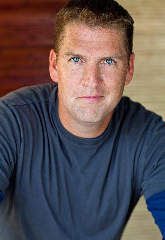 雷甘·伯恩斯 Regan Burns照片