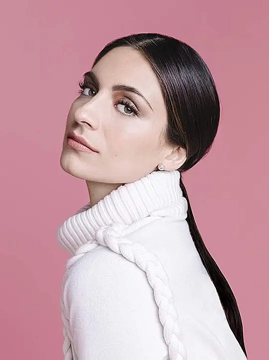 Ana Brenda Contreras照片