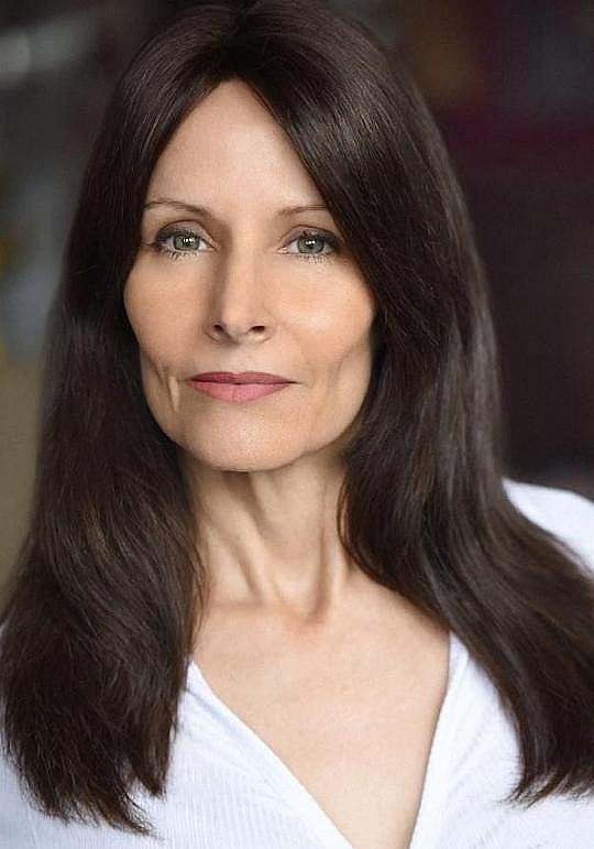 Linda Mesi照片