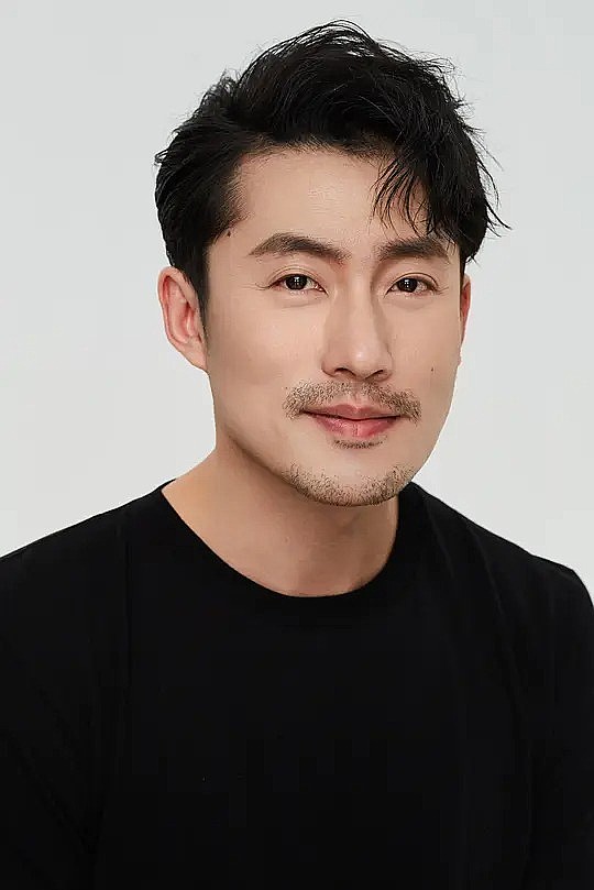 彭义程 Yicheng Peng照片