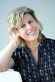 莉安·莫里亚蒂 Liane Moriarty照片