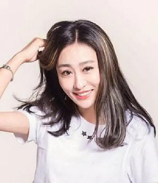 仲小印 Xiaoyin Zhong照片