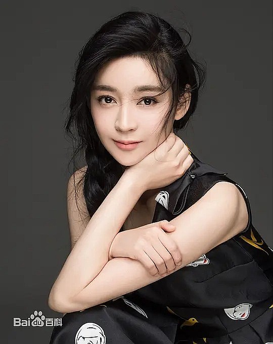 李眸 Mou Li照片