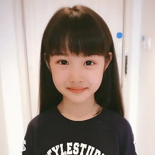 李亚真 Yazhen Li照片
