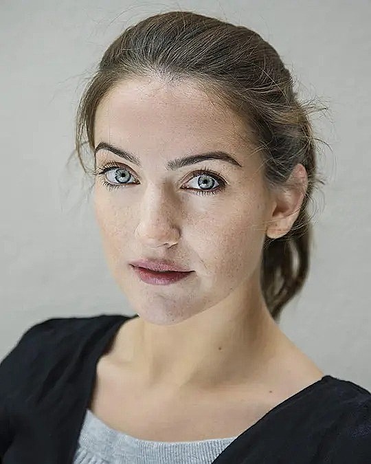 英迪尔·马伦 India Mullen照片