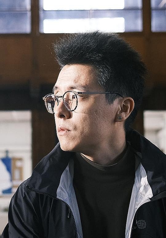 何坦 Tan He照片