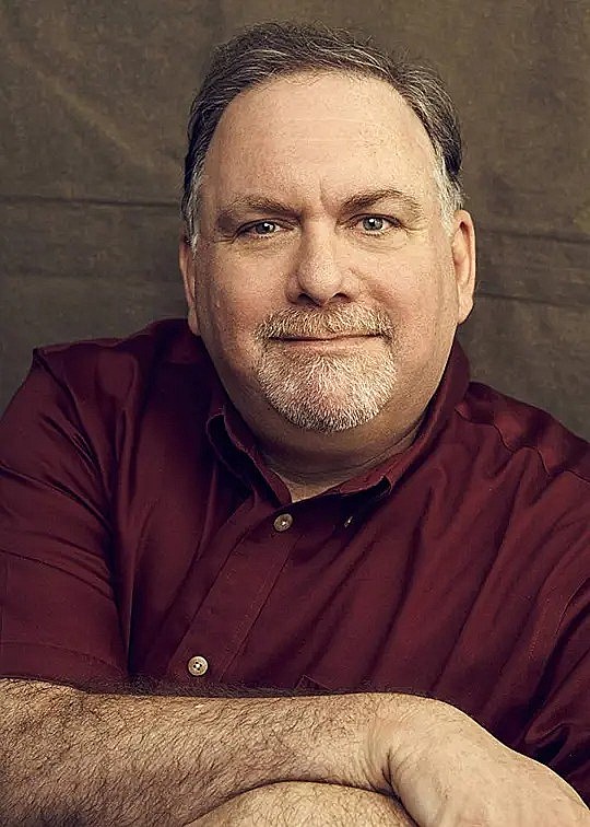 布鲁斯·米勒 Bruce Miller照片