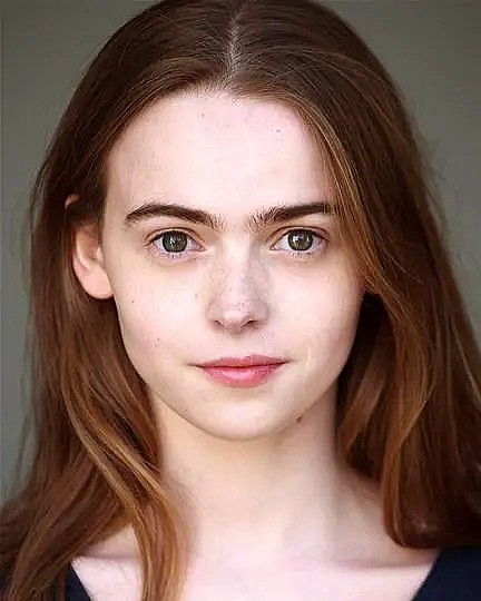 黛西·沃特斯通 Daisy Waterstone照片