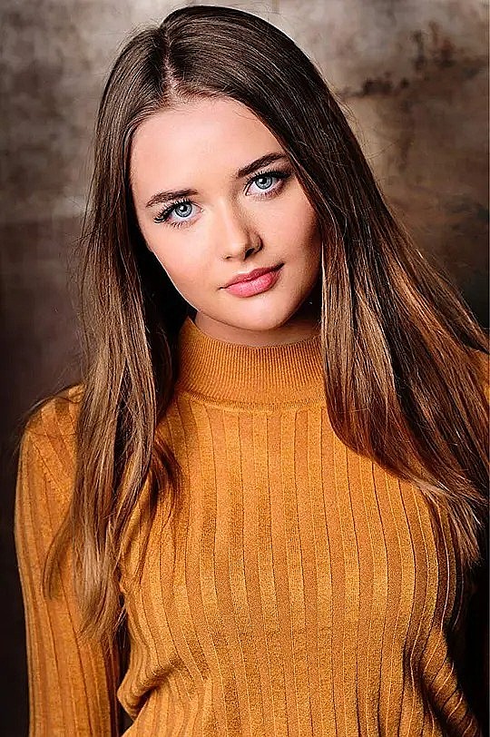 Reylynn Caster照片