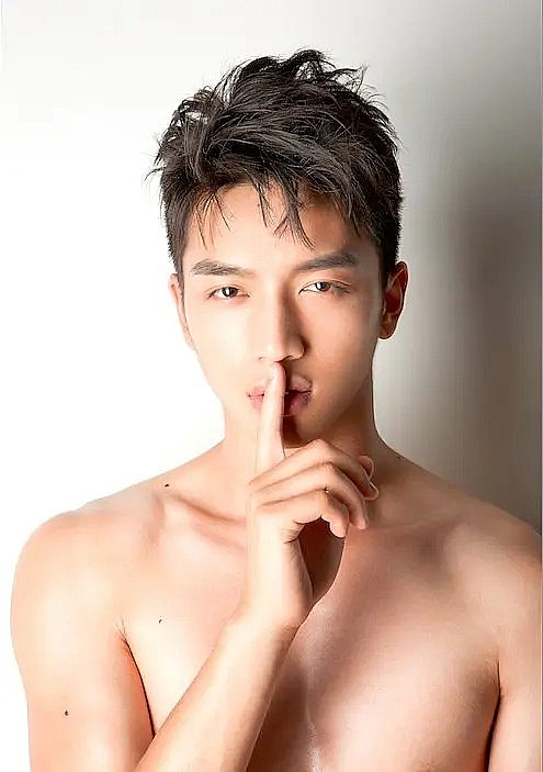 闻典 Dian Wen照片