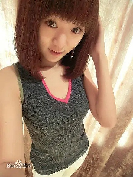 周弋楠 Yenan Zhou照片