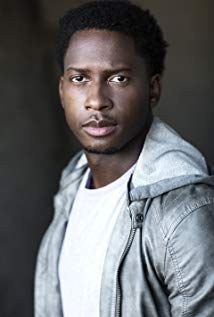 尼卡恩·罗宾逊 Nican Robinson照片