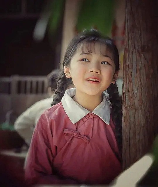钟奕儿 Yier Zhong照片