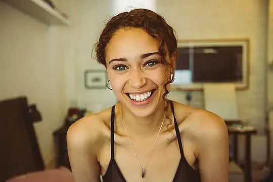 艾拉-雷·史密斯 Ella-Rae Smith照片