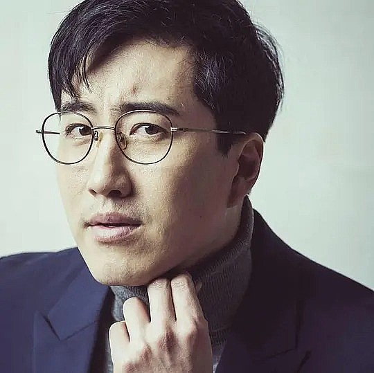 洪熙源 Hong Hee-won照片