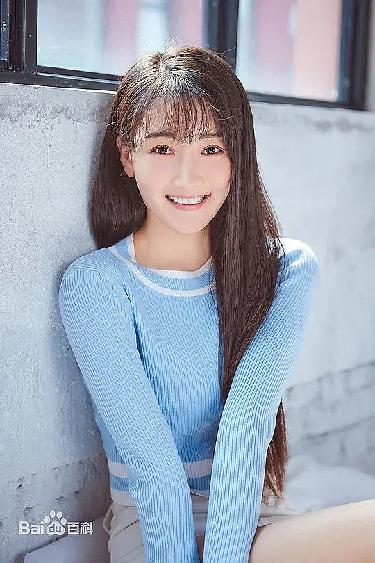 吕艳 Yan Lü照片