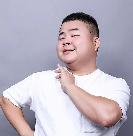 小熊班尼 Xiaoxiongbanni照片