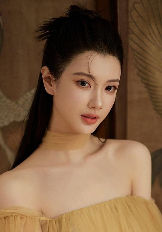 祁琪 Qi Qi照片