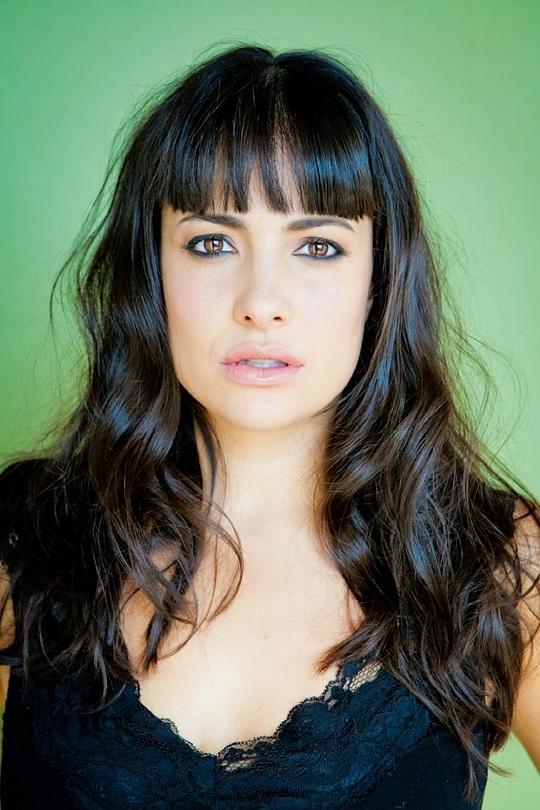 尼古拉·科雷亚·达姆得 Nicola Correia Damude照片