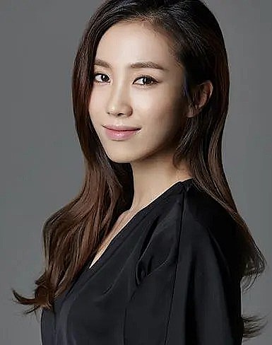 朴知妍 Park Ji-yeon照片