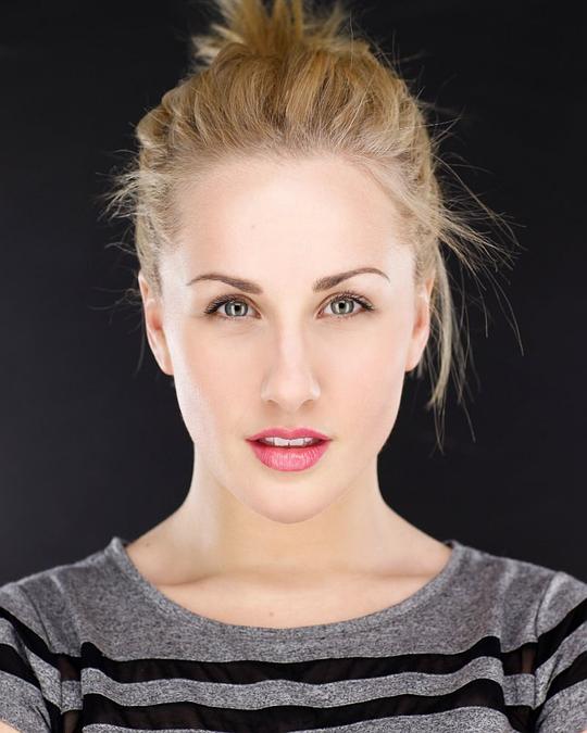 珍娜·德·瓦尔 Jeanna de Waal照片